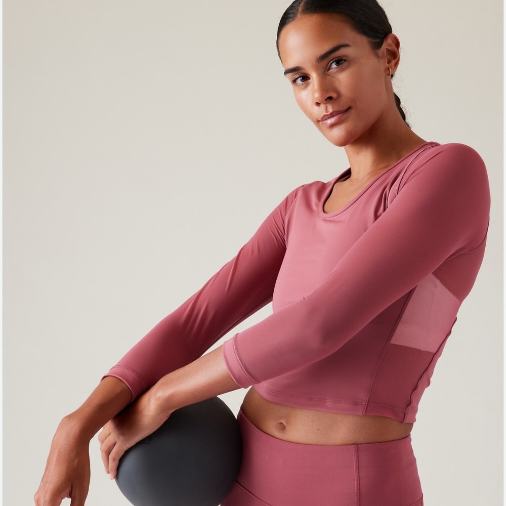 NWT Athleta pacer mesh top in berry rose XL